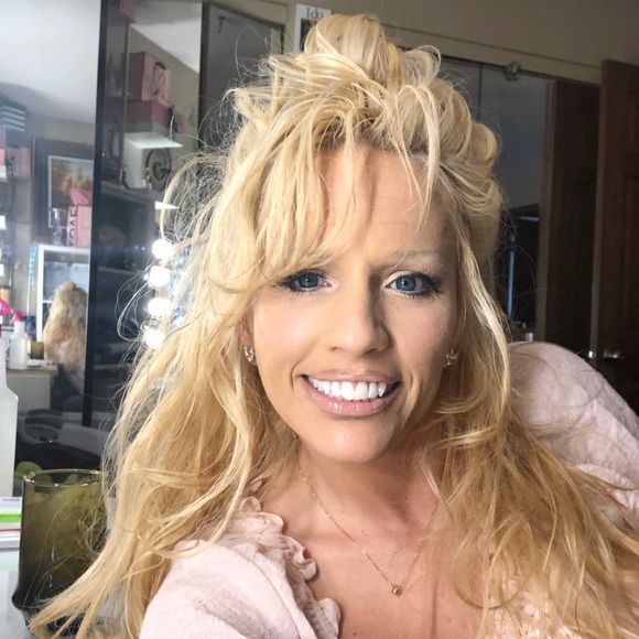 Meet your Posher, Ann - Picture 1 of 1